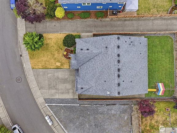 4th image of 20516 94th Avenue E