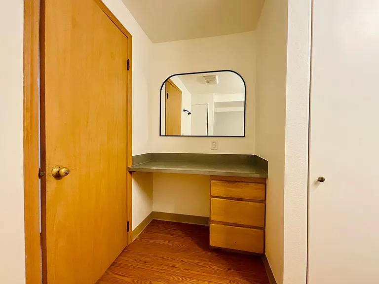 5409 Ivanhoe Pl NE — Photo 11