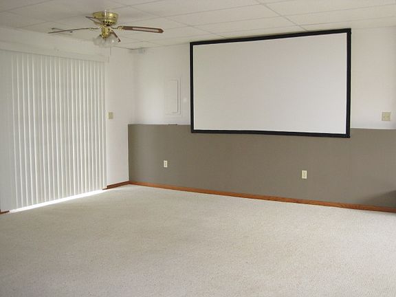 Entertainment Area 
