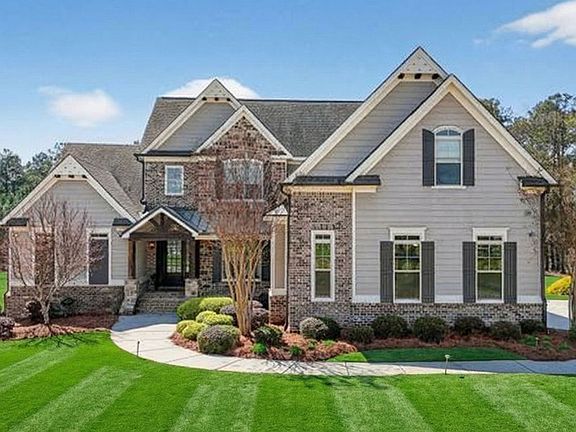 2nd image of 829 Christopher Rd