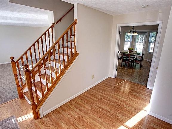 3rd image of 6351 Sterling Woods Dr