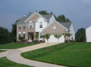 160 Calais Ct SE, Grand Rapids, MI 49546