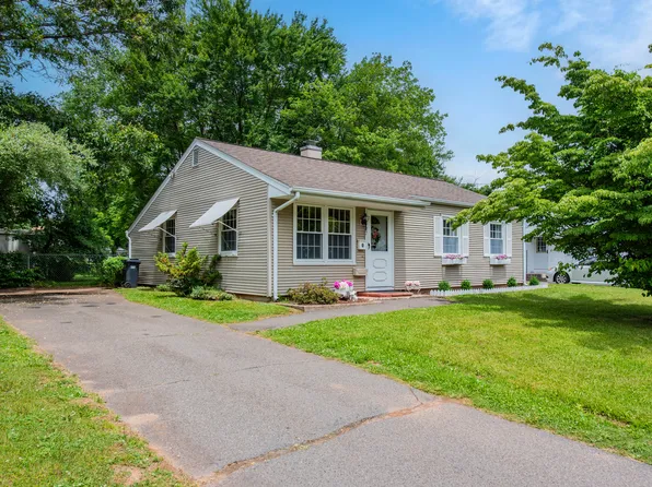 27 Meadow Lane, Southington, CT 06489