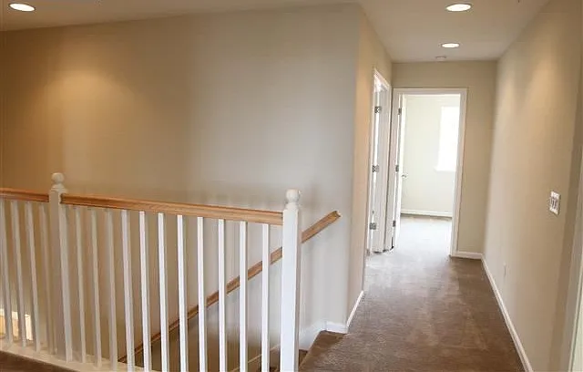 254 Altadena Cir — Photo 18