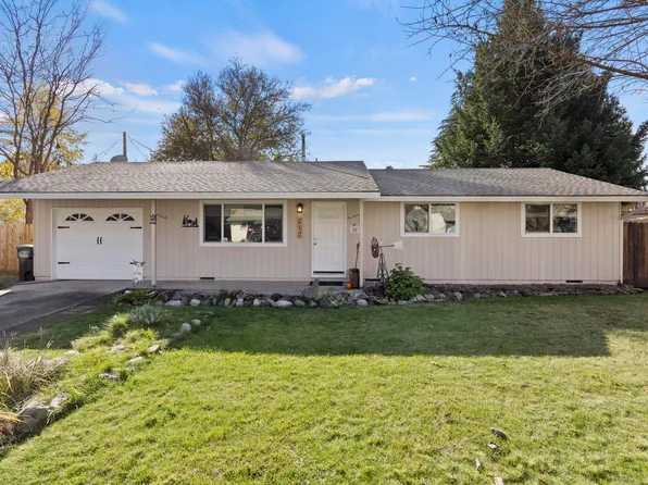 212 Rodale Dr, Eagle Pt, OR 97524