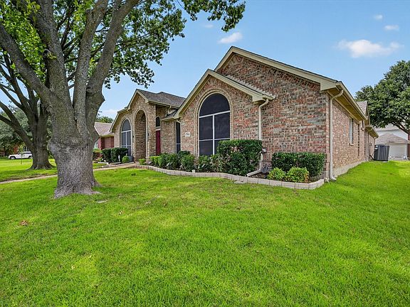 2nd image of 9906 Ashmont Dr