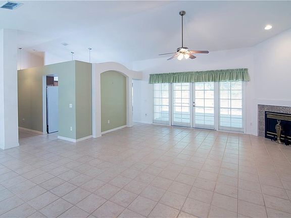 4th image of 515 Briar Oak Way