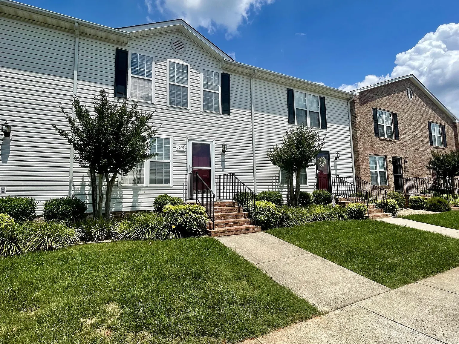 1069 Blue Ridge View Circle - 1 — Photo 1