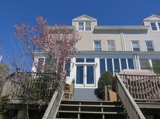 90 Horton St, Bronx, NY 10464