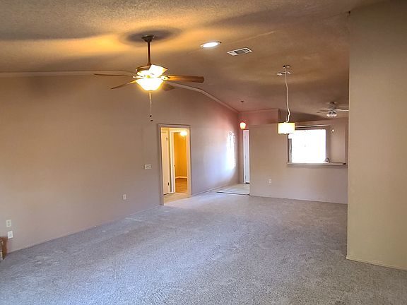 4th image of 2707 LAKE HAVEN