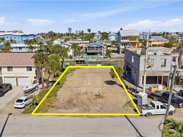 129 Curlew ST, FORT MYERS BEACH, FL 33931