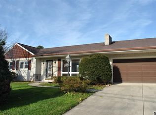 34 Main St, Yorkana, PA 17406