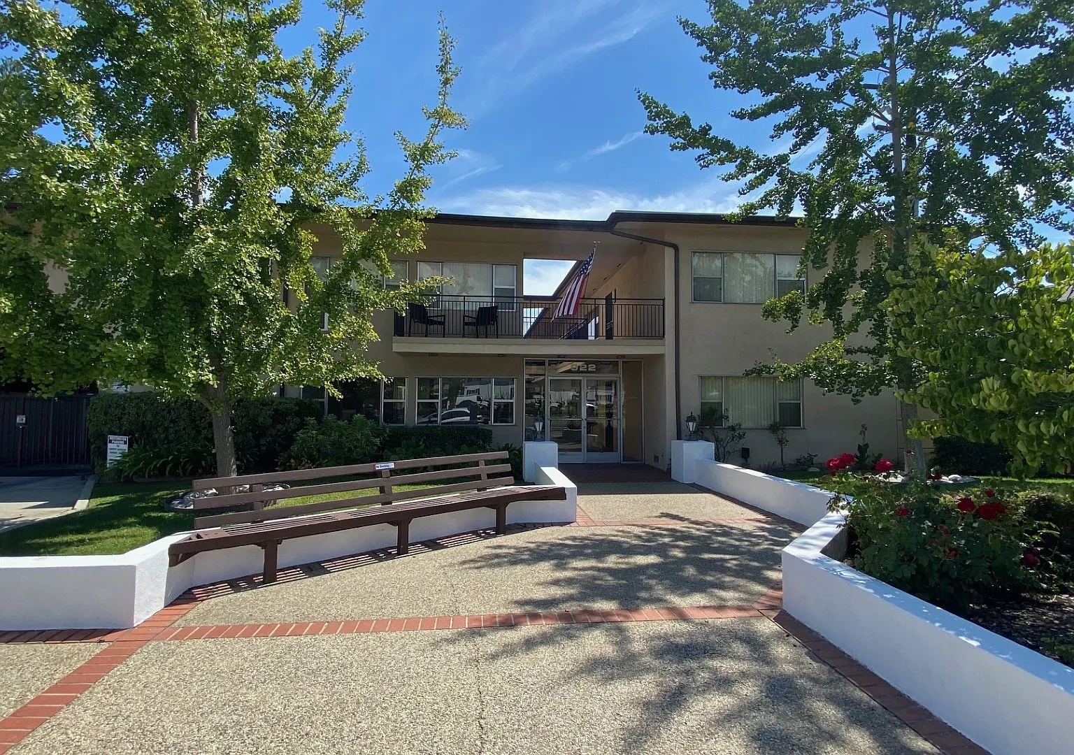 Arcadian Apartments — Photo 3