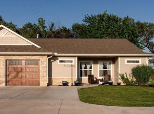 320 N Warren Ave #302, Rose Hill, KS 67133