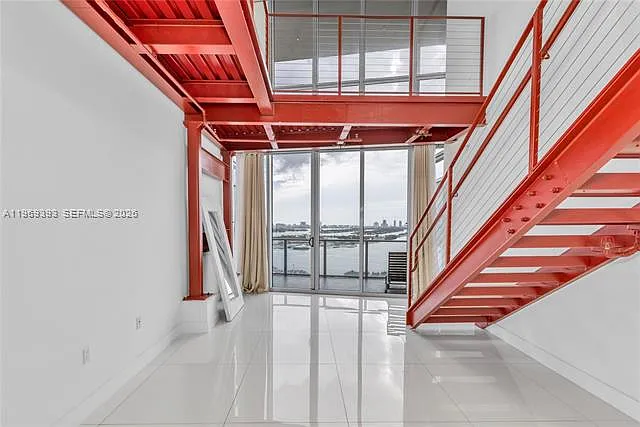 2 bed, $6,900 — Photo 4