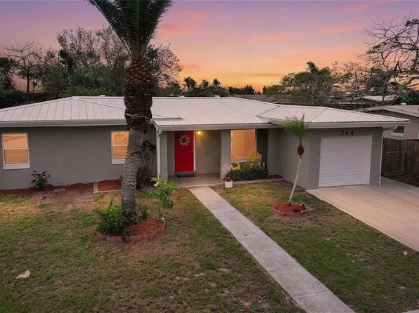 744 Conreid Dr NE, Pt Charlotte, FL 33952