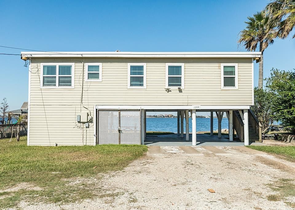 1st image of 7204 N Ave #1/2