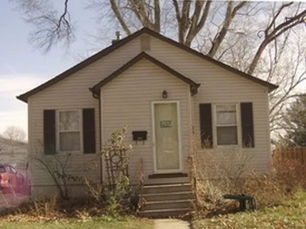 1321 56th St, Des Moines, IA 50311