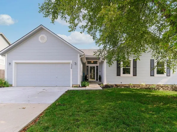 1320 S 6th St E, Louisburg, KS 66053