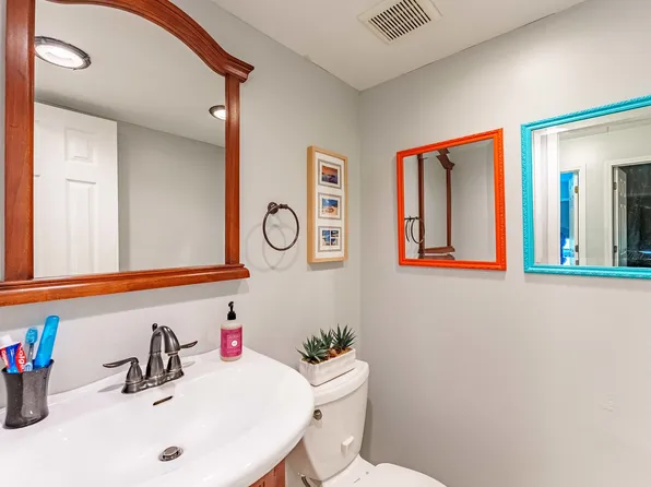 208 E Bailey Rd APT H, Naperville, IL 60565