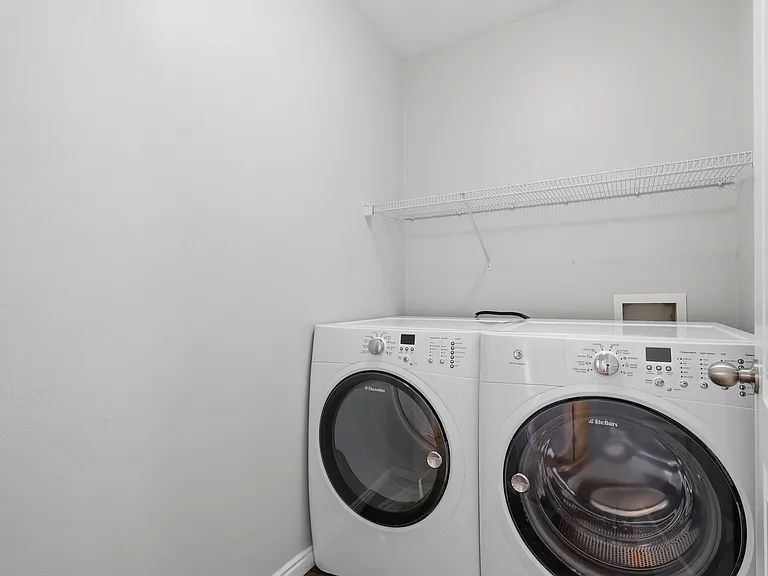 10302 N Morgan Blvd — Photo 19