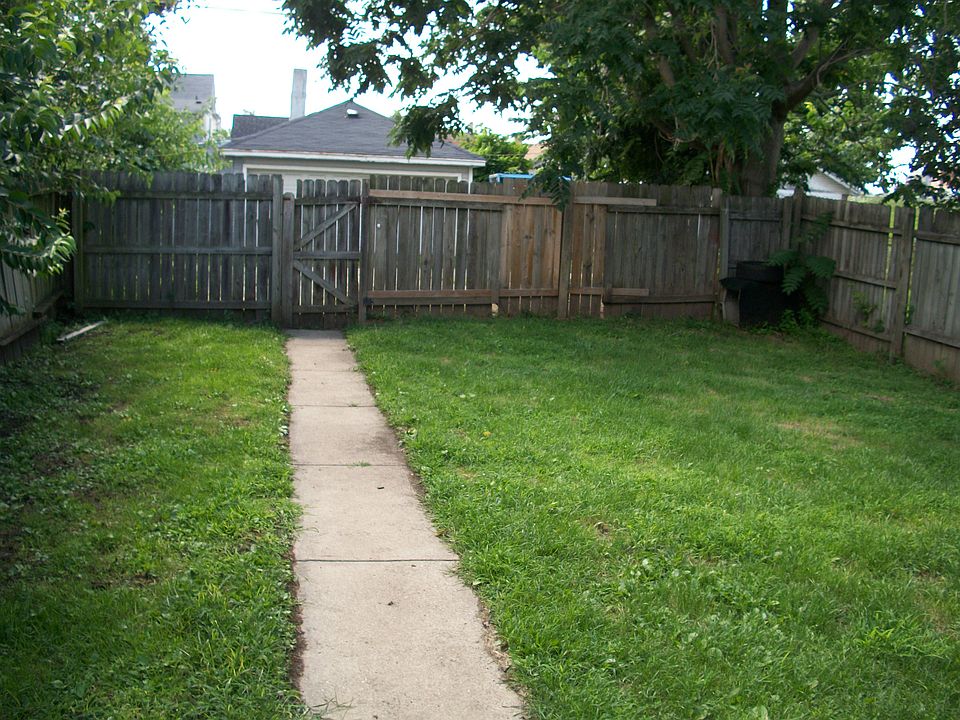 1st image of 229 Hoch St