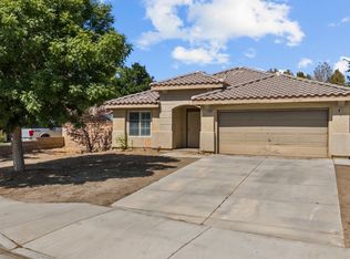 43643 Castle Cir, Lancaster, CA 93535