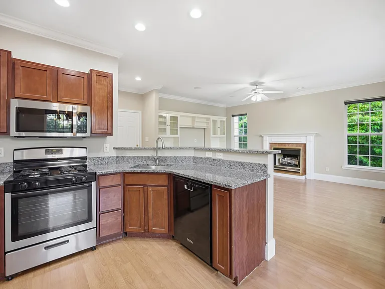 6351 Sea Haven Dr — Photo 14