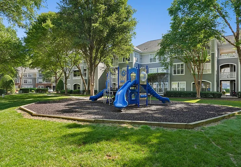 Brookberry Park Apartments — Photo 22