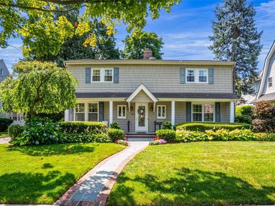 60 Poplar Street, Garden City, NY, 11530