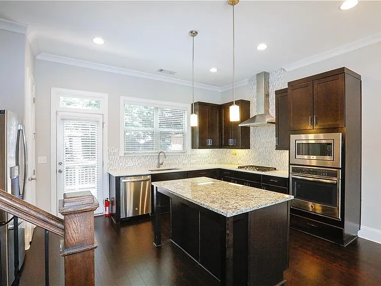 1920 Townsend Ct — Photo 15
