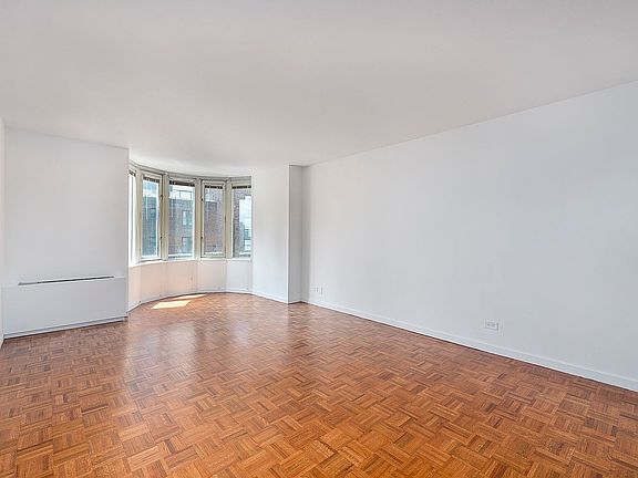5th image of 145 E 48th St APT 16E