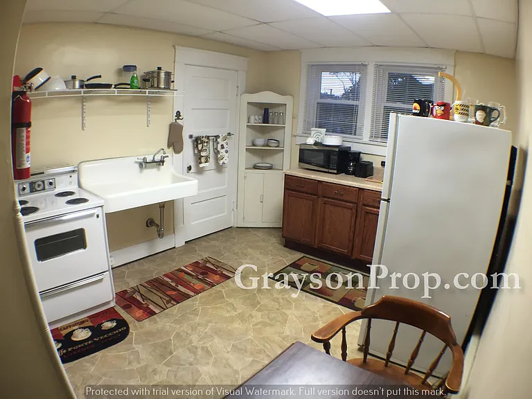 1330 Chestnut St #UPSTAIRS — Photo 6