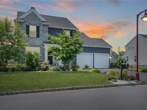 2848 Lenape Way, Easton, PA 18040