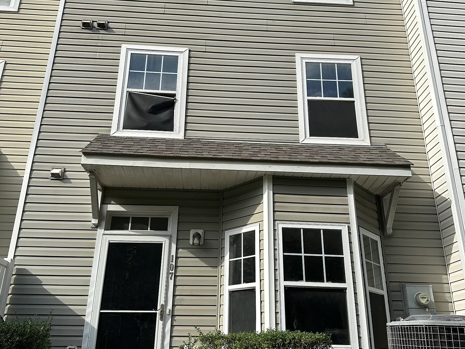 3 bed, 2.5 bath, 1700 sqft, $1,750 — Photo 1