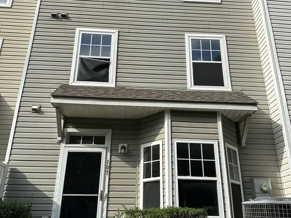 340 Gilman Ln Unit 107, Raleigh, NC 27610