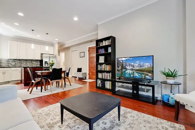 1455 W Cuyler Ave #2E — Photo 14