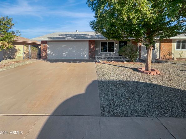 9206 W Hidden Valley Ln, Sun City, AZ 85351