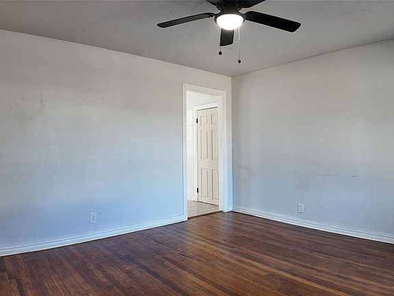 5th image of 44 SE 37th St