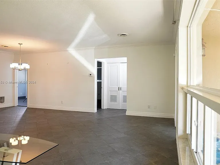 4205 McKinley St — Photo 21