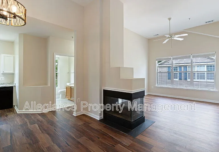 11400 Windleaf Ct #R — Photo 5
