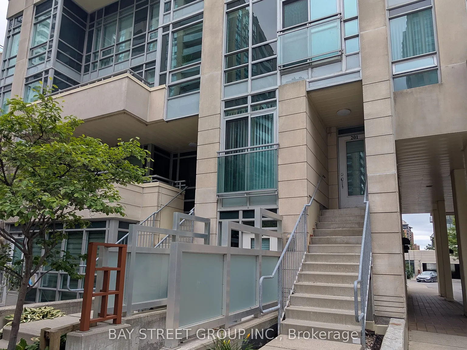 Mona Lisa Residence — Photo 2