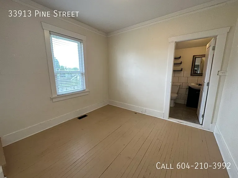 33913 Pine St — Photo 8