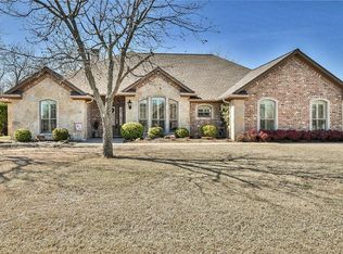 8902 Augusta Dr, Granbury, TX 76049