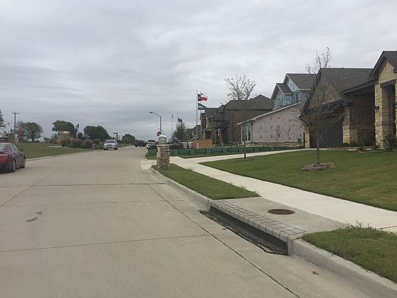 4th image of 602 Lonesome Dove Dr