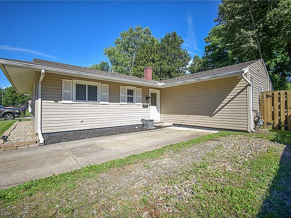 4th image of 525 Abbyshire Dr