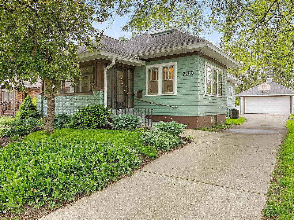 1st image of 729 Ottillia St SE