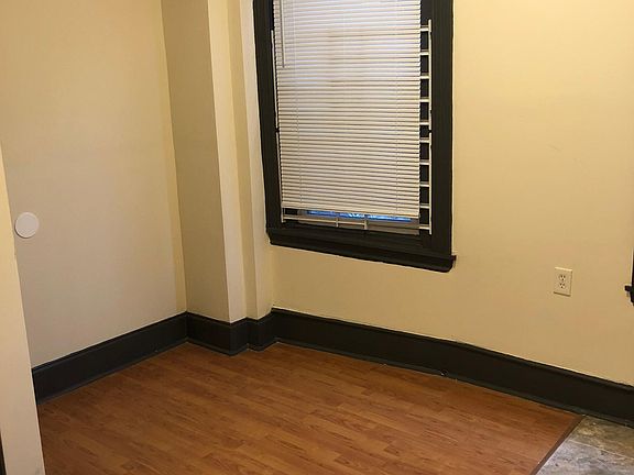 4th image of 3135 Frankford Ave