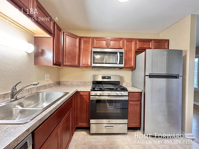 2177 Cypress Dr #A — Photo 8