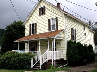 15 Walnut St, Warren, PA 16365